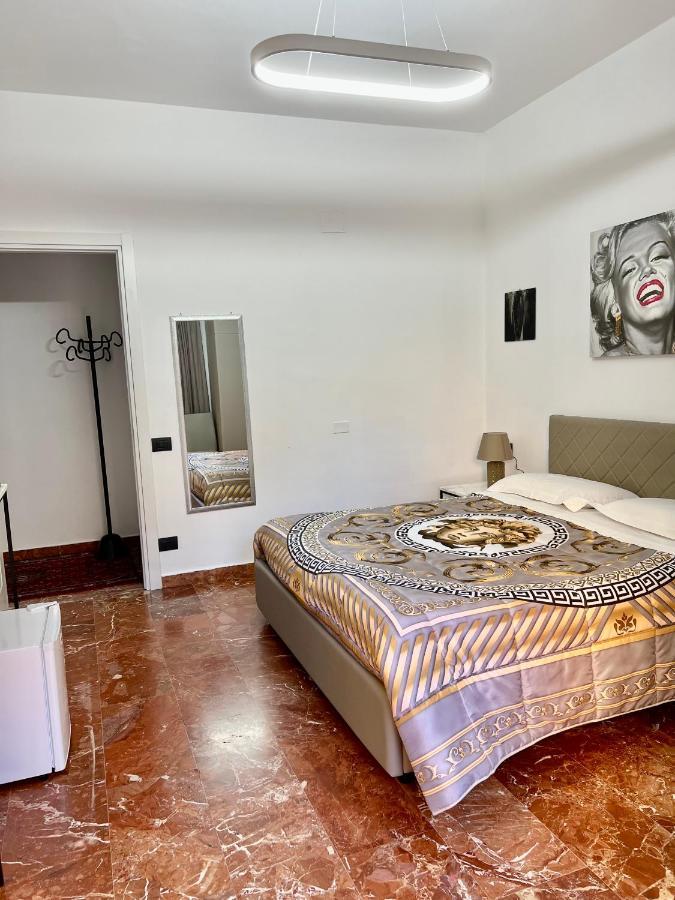 Rooms Lungomare Crotone Kültér fotó